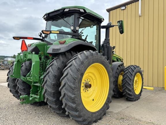 Image of John Deere 8R 340 equipment image 4