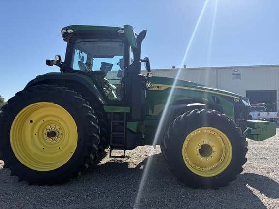 Image of John Deere 8R 340 equipment image 3