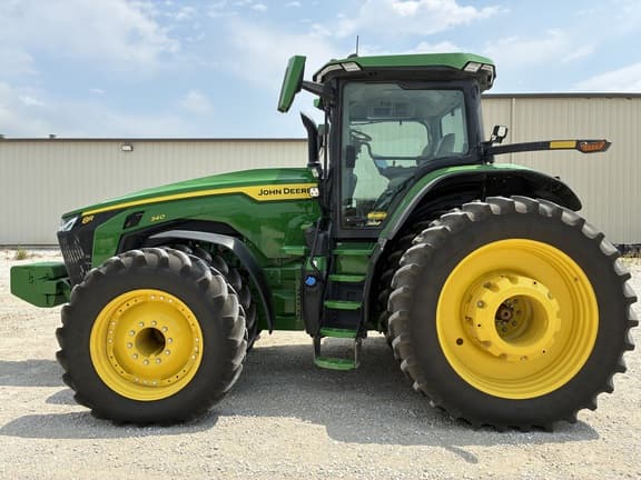 Image of John Deere 8R 340 equipment image 3