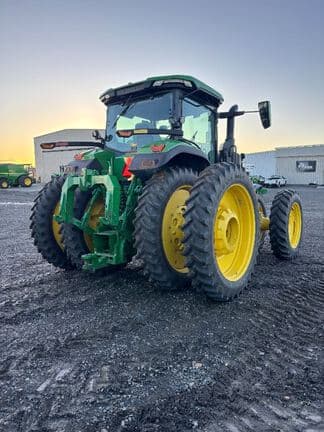 Image of John Deere 8R 340 equipment image 2