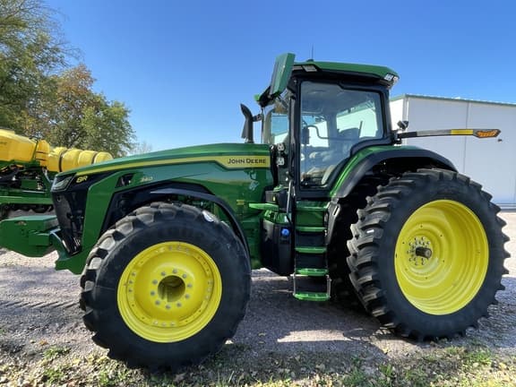 Image of John Deere 8R 340 equipment image 4