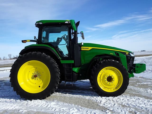 Image of John Deere 8R 340 equipment image 3