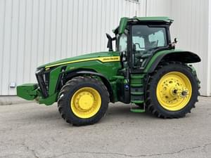 2025 John Deere 8R 340 Image