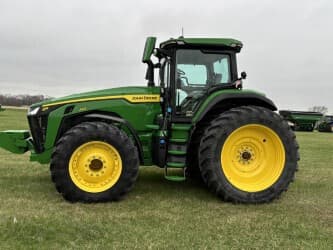 Image of John Deere 8R 340 equipment image 1