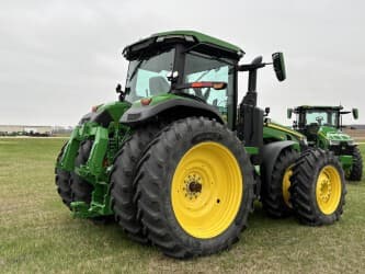 Image of John Deere 8R 340 equipment image 3