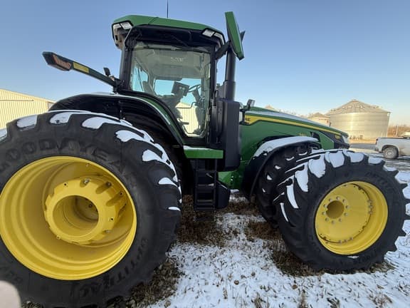 Image of John Deere 8R 340 equipment image 4