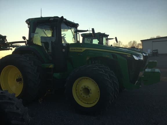Image of John Deere 8R 340 equipment image 2