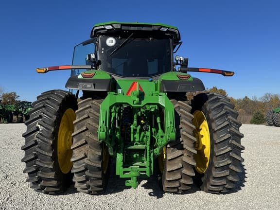 Image of John Deere 8R 340 equipment image 4