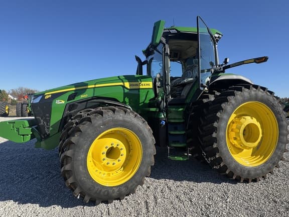 Image of John Deere 8R 340 Primary image