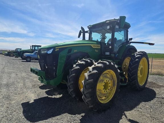 2025 John Deere 8R 340 Equipment Image0