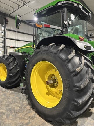 Image of John Deere 8R 340 equipment image 4