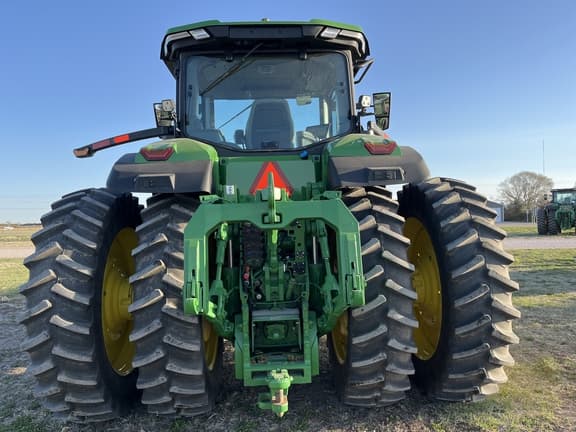 Image of John Deere 8R 340 equipment image 4