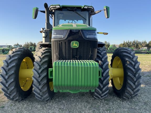 Image of John Deere 8R 340 equipment image 2