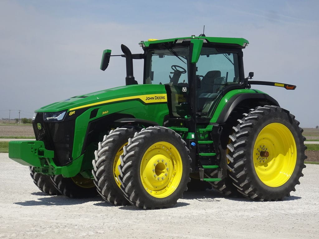 2025 John Deere 8R 340 Equipment Image0