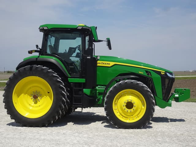 Image of John Deere 8R 340 equipment image 2