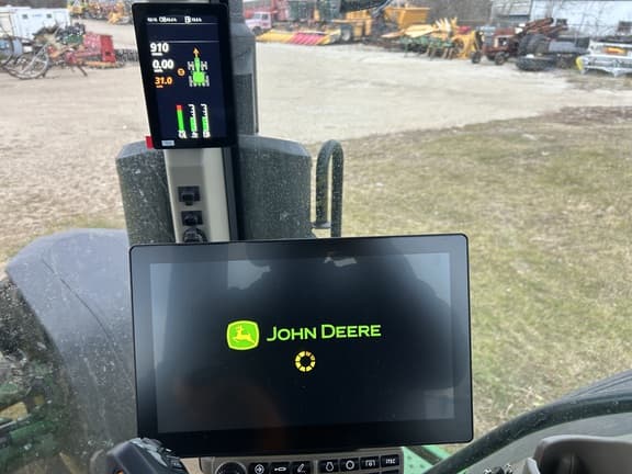 Image of John Deere 8R 370 equipment image 1