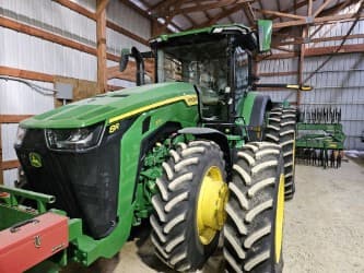 Image of John Deere 8R 370 equipment image 2