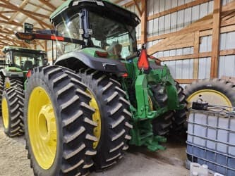 Image of John Deere 8R 370 equipment image 4