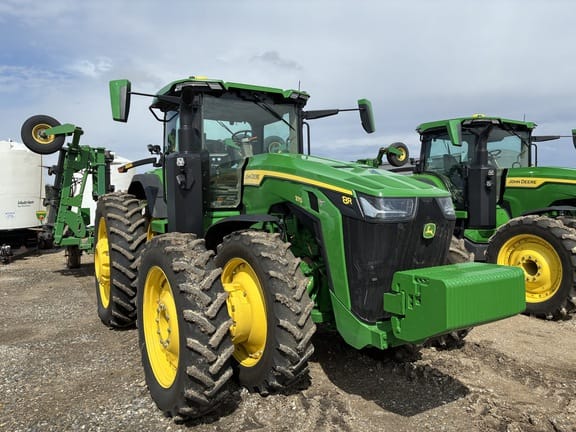 2025 John Deere 8R 370 Equipment Image0