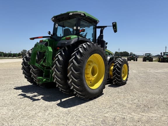 Image of John Deere 8R 370 equipment image 4