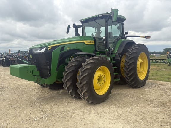2025 John Deere 8R 370 Equipment Image0