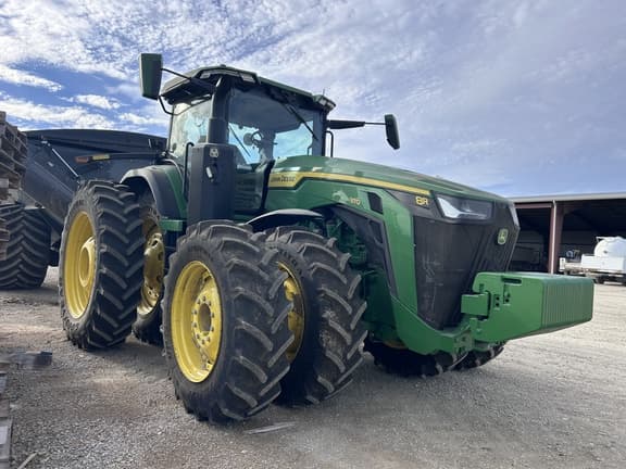 Image of John Deere 8R 370 equipment image 1