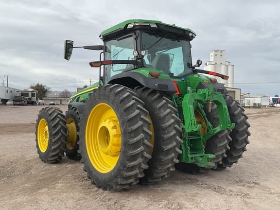Image of John Deere 8R 370 equipment image 2
