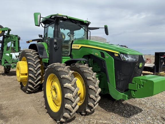 2025 John Deere 8R 370 Equipment Image0
