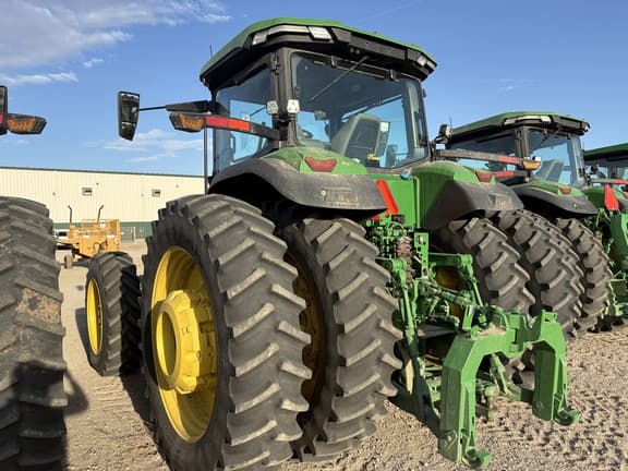 Image of John Deere 8R 370 equipment image 4