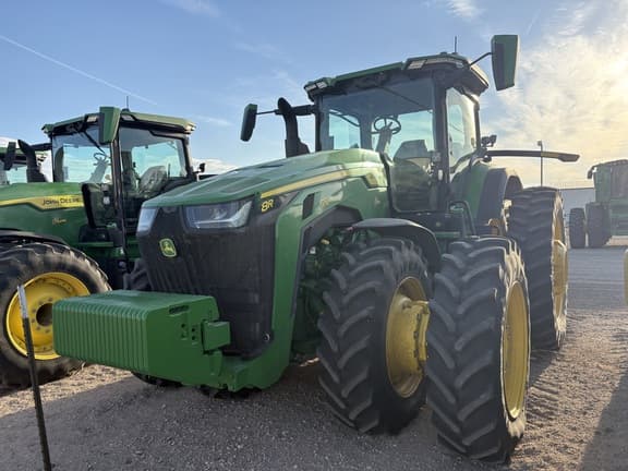 Image of John Deere 8R 370 equipment image 2