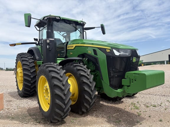 2025 John Deere 8R 370 Equipment Image0