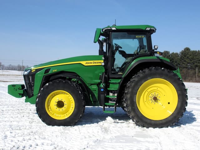 Image of John Deere 8R 370 equipment image 1