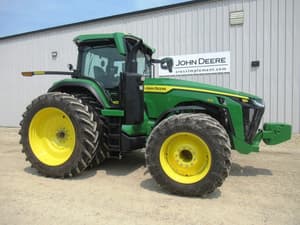 2025 John Deere 8R 370 Image