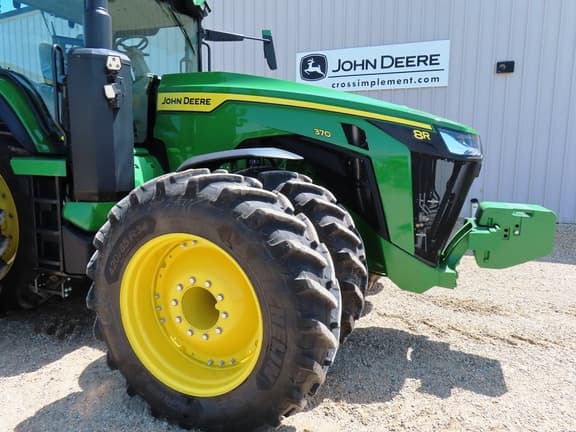 Image of John Deere 8R 370 equipment image 3