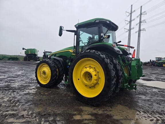 Image of John Deere 8R 370 equipment image 2