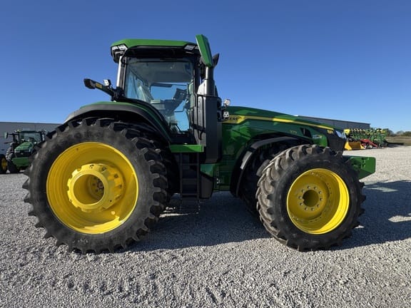 2025 John Deere 8R 370 Equipment Image0