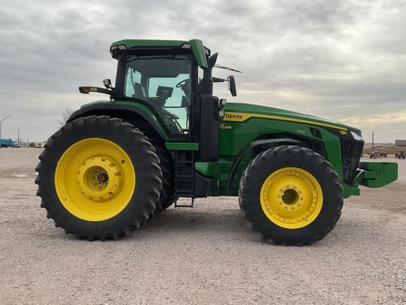 Image of John Deere 8R 370 equipment image 3