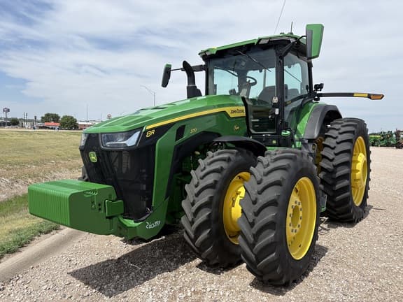 Image of John Deere 8R 370 equipment image 2