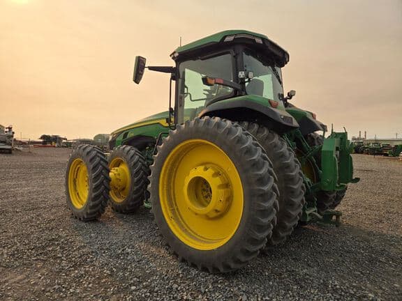 Image of John Deere 8R 370 equipment image 2