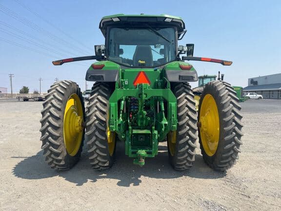 Image of John Deere 8R 370 equipment image 3