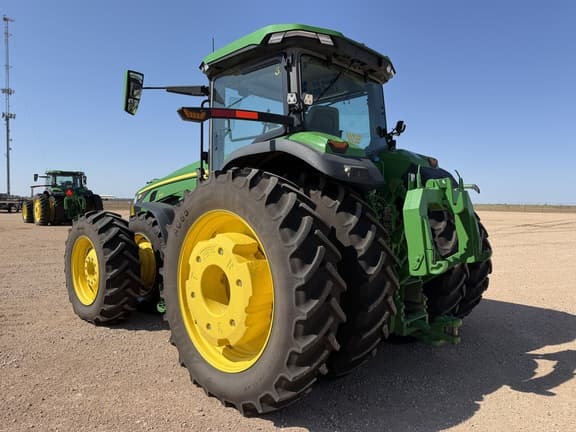 Image of John Deere 8R 370 equipment image 2