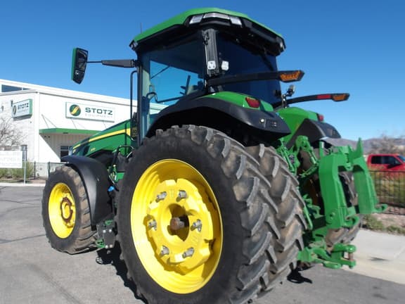 Image of John Deere 8R 370 equipment image 2