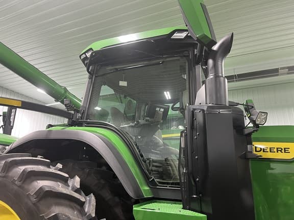 Image of John Deere 8R 370 equipment image 4