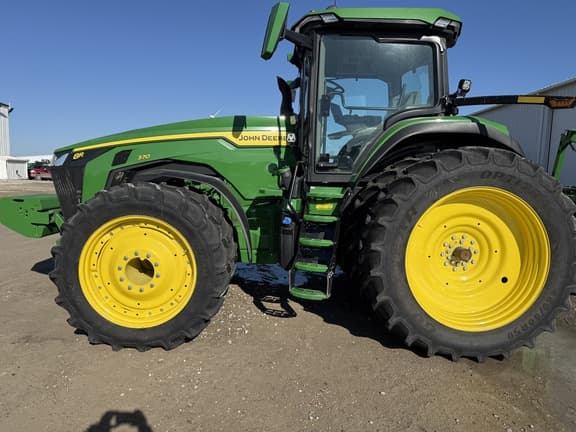 Image of John Deere 8R 370 equipment image 3