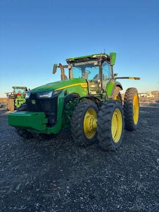 2025 John Deere 8R 370 Equipment Image0