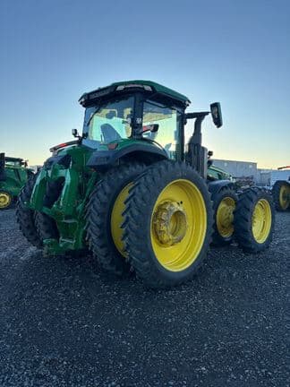 Image of John Deere 8R 370 equipment image 2
