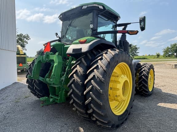 Image of John Deere 8R 370 equipment image 3