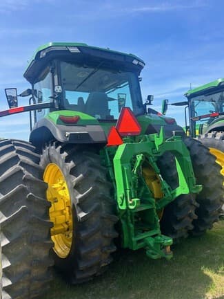 Image of John Deere 8R 370 equipment image 3