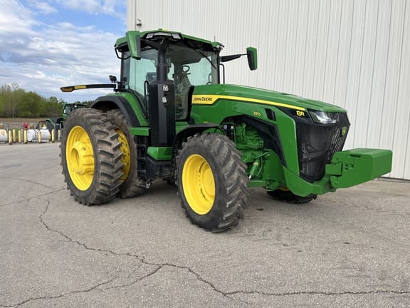 2025 John Deere 8R 370 Equipment Image0