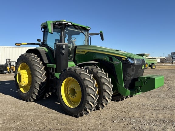 2025 John Deere 8R 370 Equipment Image0